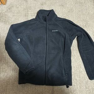 Women’s Columbia Fleece Zip Up SIZE LARGE